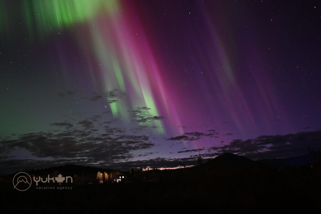 auroras-boreales-cielo-despejado-otoño